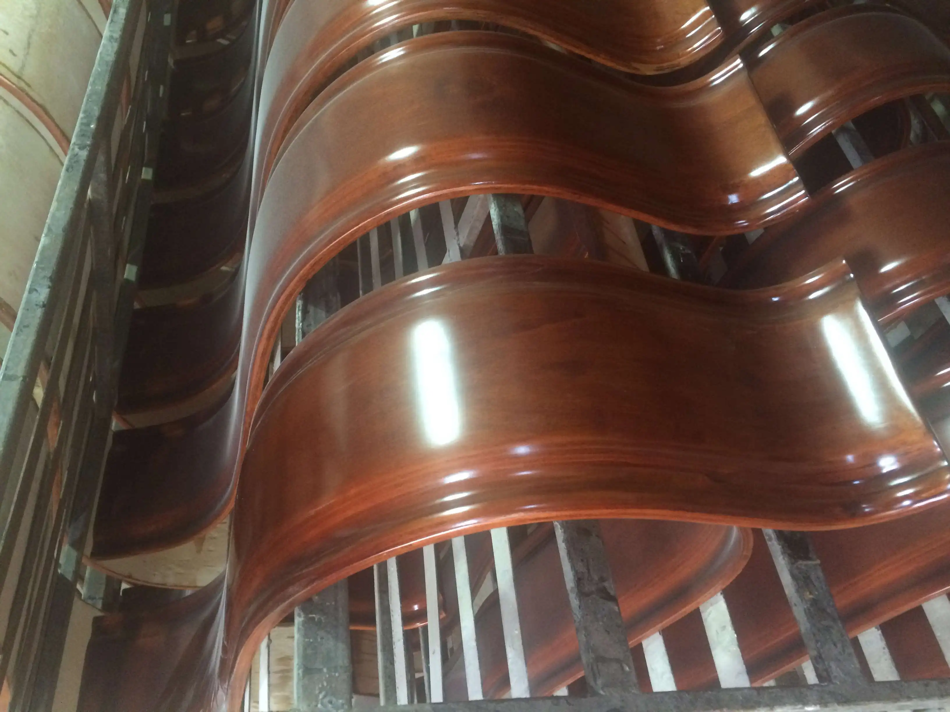 
Изогнутая деревянная ручка, изгибающаяся деревянная отделка для дивана в странах Ближнего Востока, в Ираке 