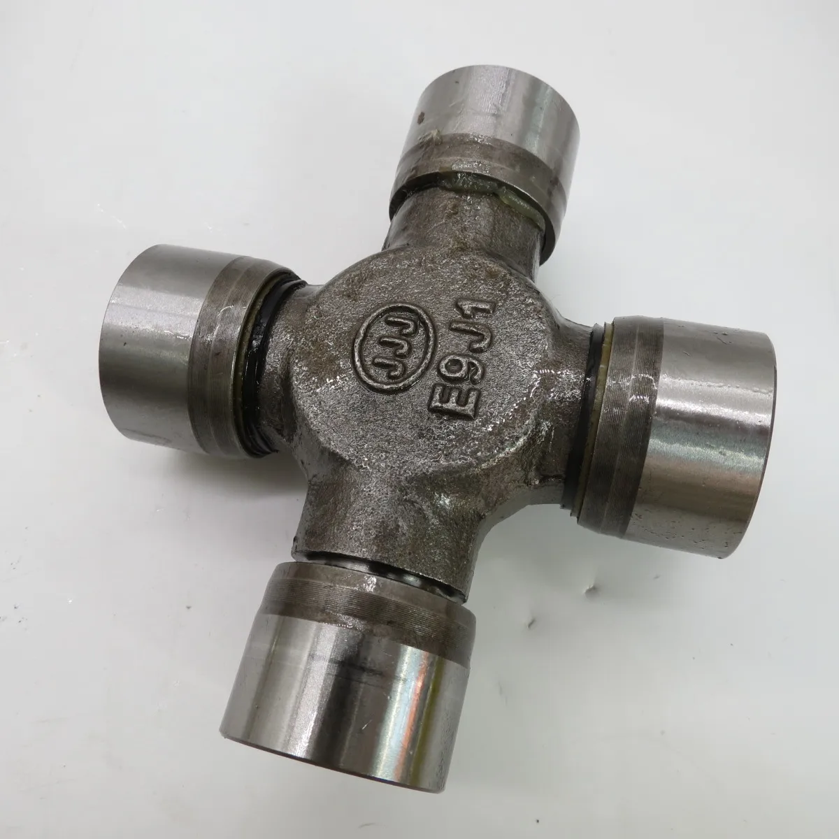 Joint de cardan le plus vendu 4110002358001 6700-30106