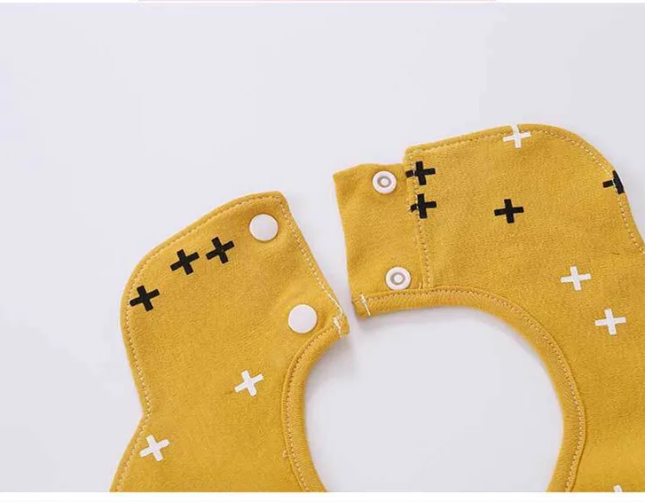 Детские нагрудники из хлопка с мультяшным принтом