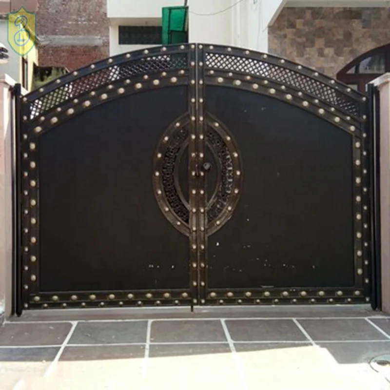 High Quality Wholesale Wrought Iron Fence Panel and Mesh Gate Heat Treated Cheap Iron Fence Gate