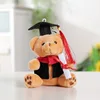 Oso doctor marrón