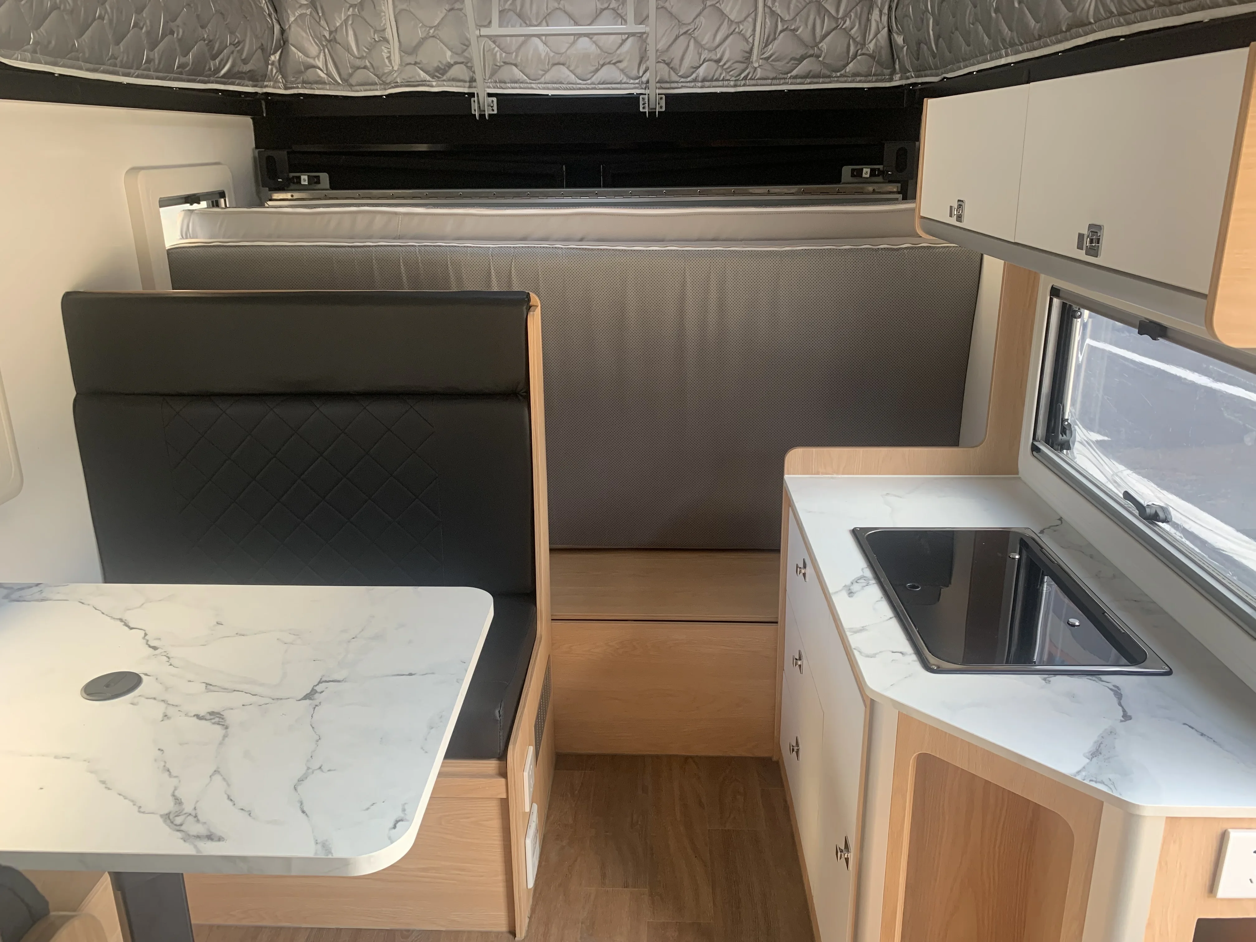 22FT Off Road Family Caravan