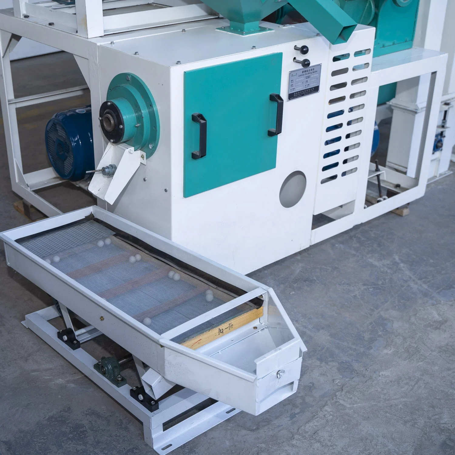 20TPD Small Complete Set Combined Rice Mill Processing Machine/ Parboiled Rice Milling Machine and Polishing Machine