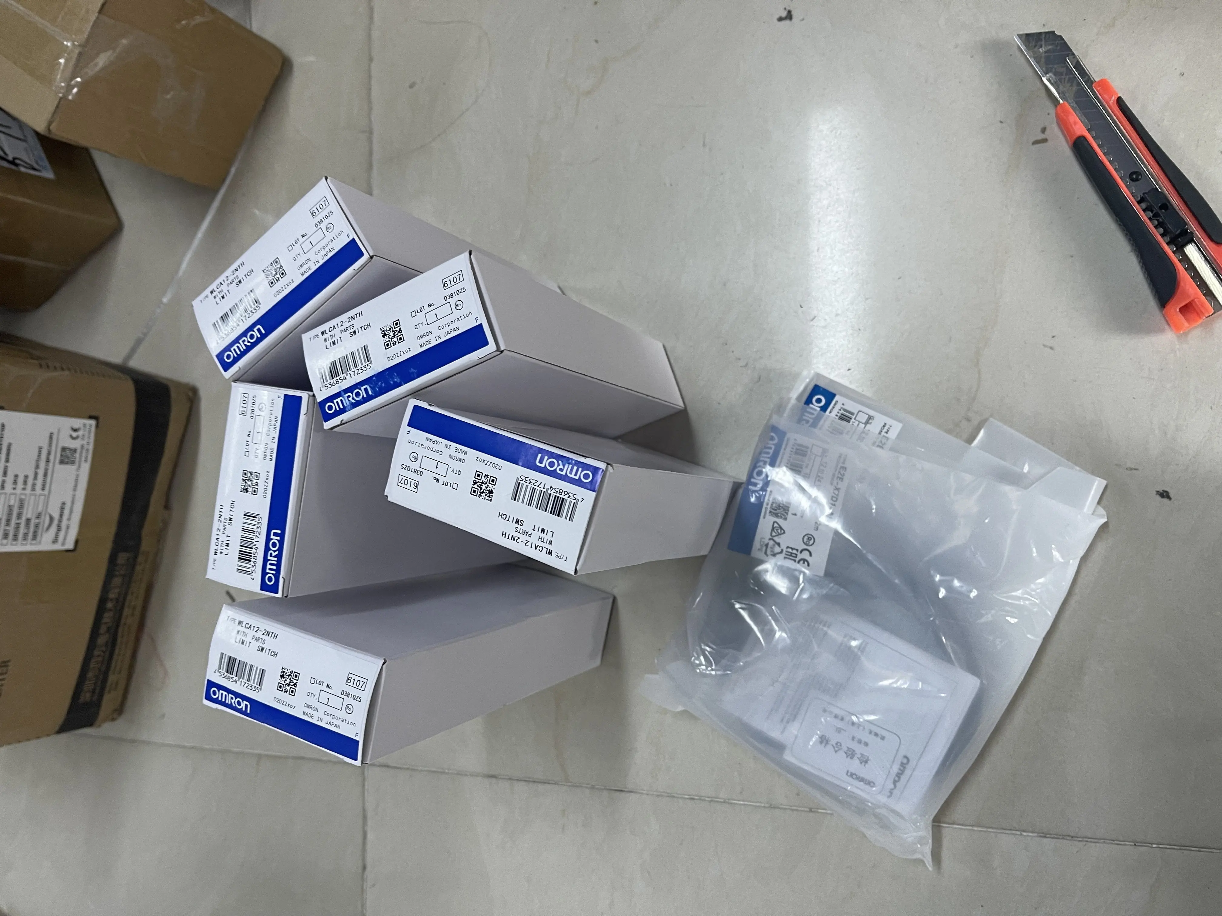 Omron Limit Switch WLCA12-2NTH