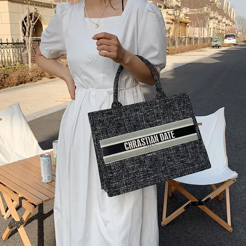 2021 Custom Printed Ladies Handbags Ladies Casual Designer Tote Bag with Lattice Pattern Women's Fashion Handbag for Summer