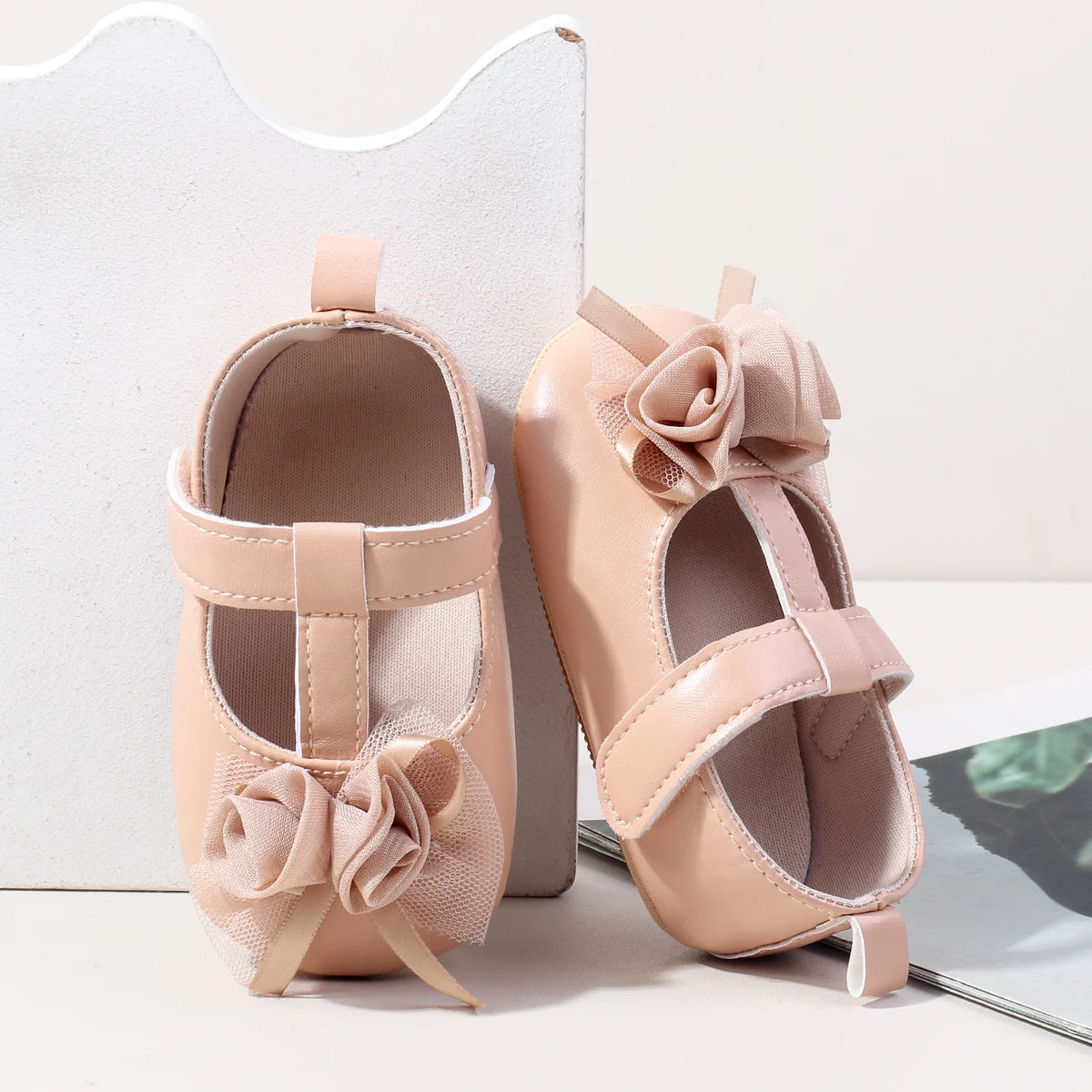Hot Selling Soft PU Leather T-bar Design Newborn Infant Toddler Girls Shoes Prewalker First Walking Shoes details
