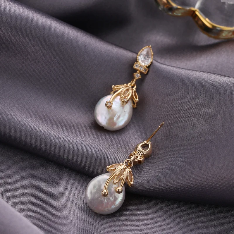 Colgantes Irregulares De Oro Y Plata Pendientes De Mujer De Colgantes Irregulares De Oro Y Plata Pendientes De Mujer De