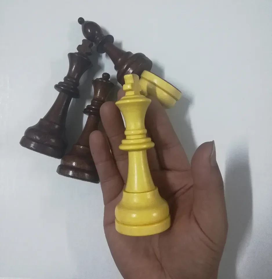 High Quality Custom  Wooden Chess Pieces for Board Game