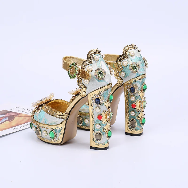 Talon Sandales Plates 2020 Sandales à Talons Hauts Cloutés De