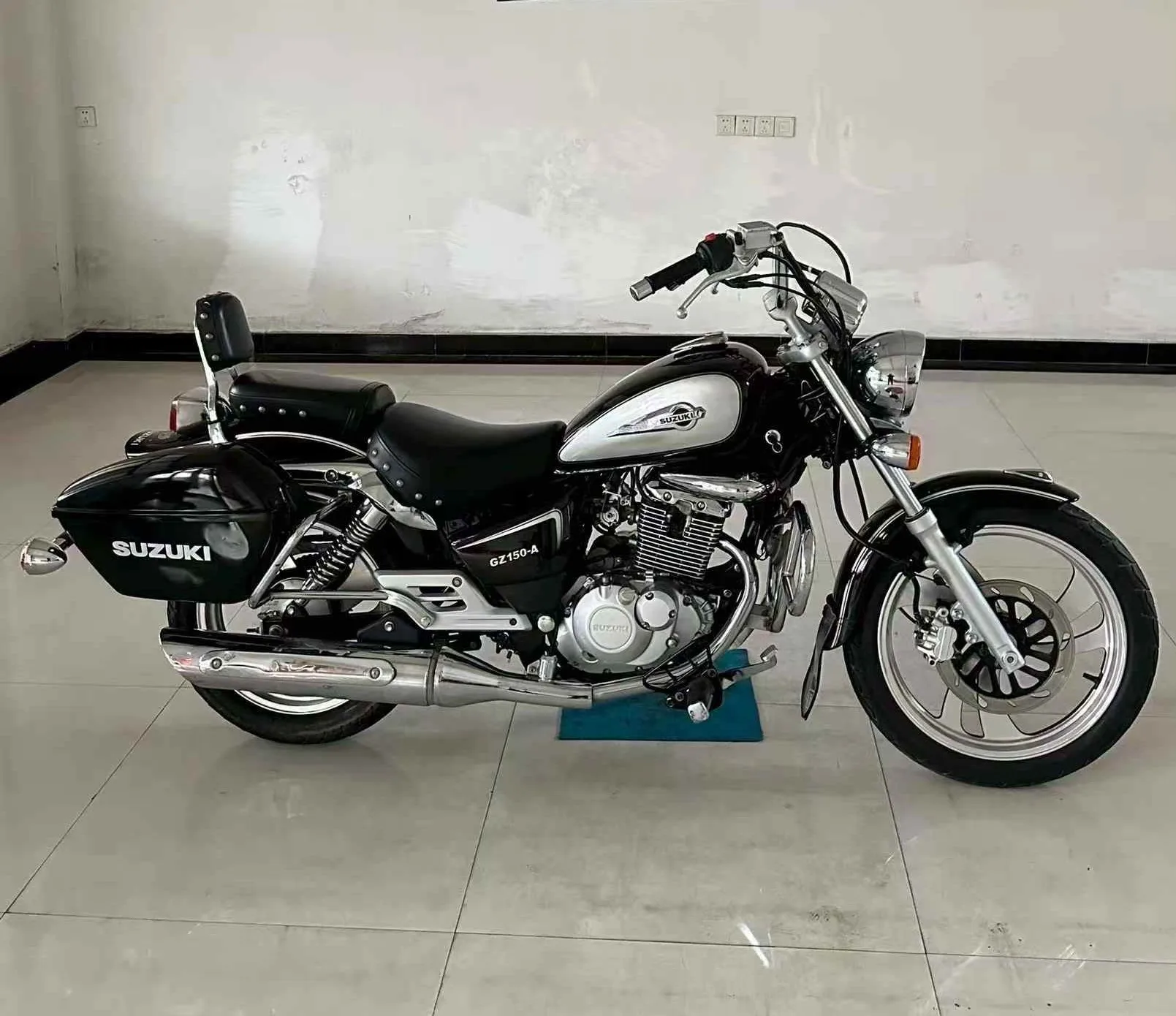 Suzuki GZ150 150cc Single Cylinder Air Cooled Cruiser Motorcycle 