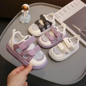 Fashion Summer Footwear Walking Style Girls Beach Shoes Solid Color Non-slip Mesh Artificial Leather Sandals for Kids Boys