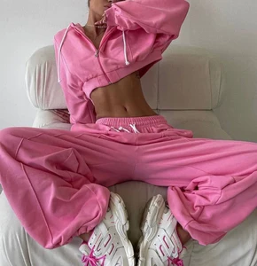 Women's Cropped Knitted Embroidered Drawstring Hoodie Sweatpants Set Ribbed Cuffs Hemline Custom Logo Washed Pullover Solid