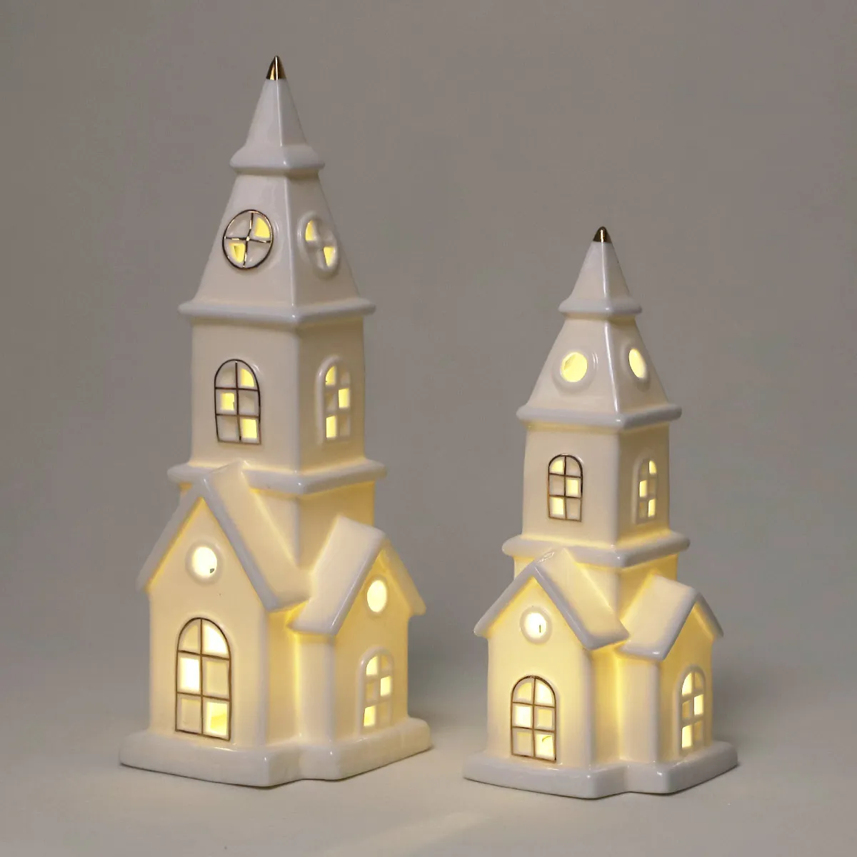 Décoration De Noël - Église En Céramique Blanche LED, 23x13x9 Cm, Piles Incluses, Ambiance Chaleureuse