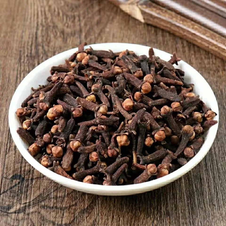 HIGH QUALITY CLOVES AVAILABLE in WHOLESALE PRICE