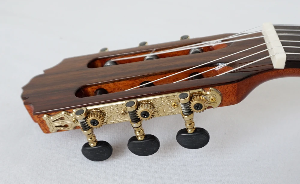 High Quality Classical Guitar - Solid Top Mahogany Back