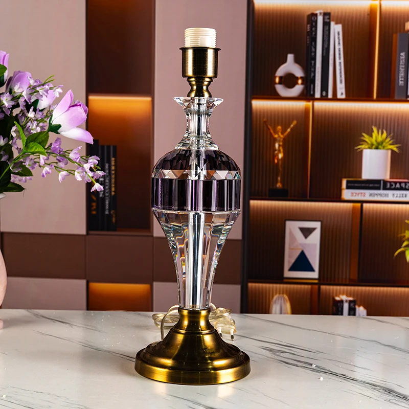 Nouveau Design Bicolore Connecté Transparent Élégant Décoration de Chambre d'Intérieur Mode Lampe de Bureau en Verre Cristal