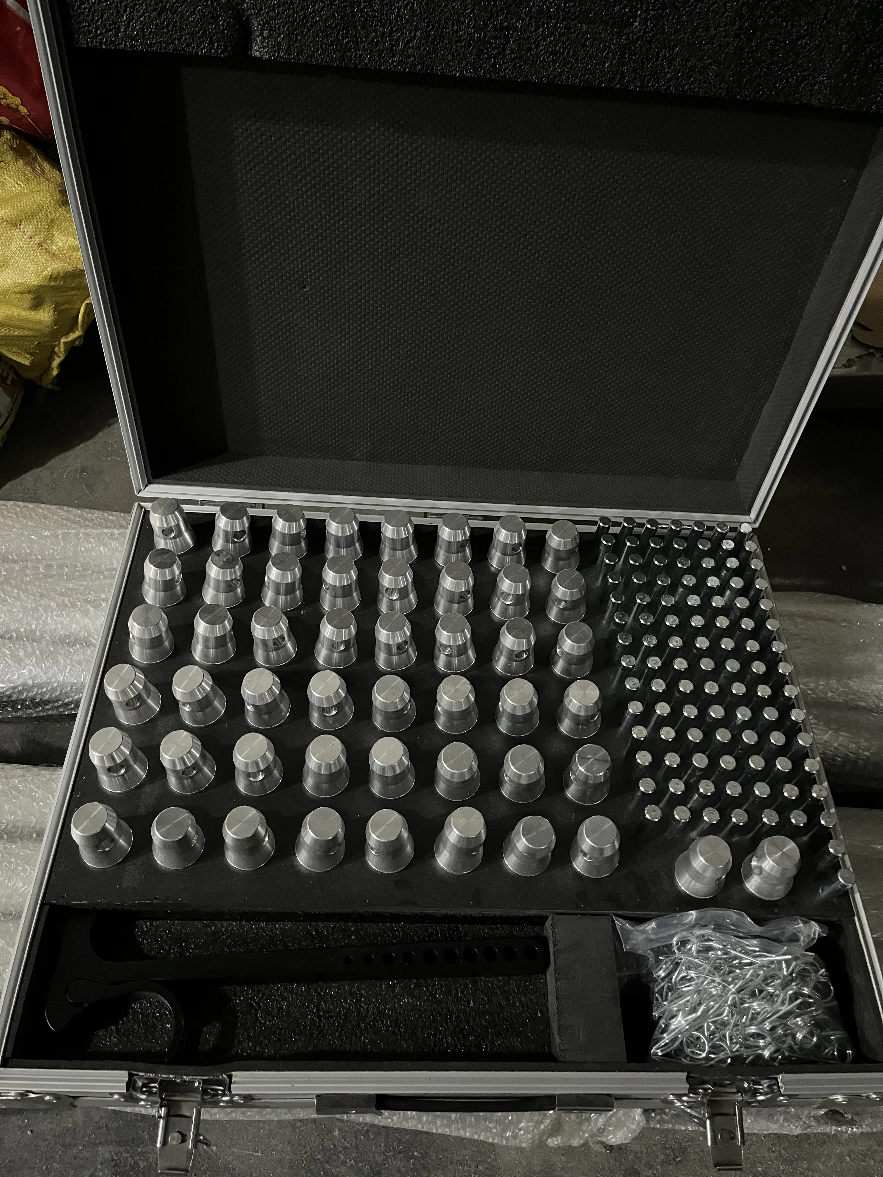 Aluminum Spigot Truss Bullet Pins Clip Stage Truss Connector Sets with Flight Case