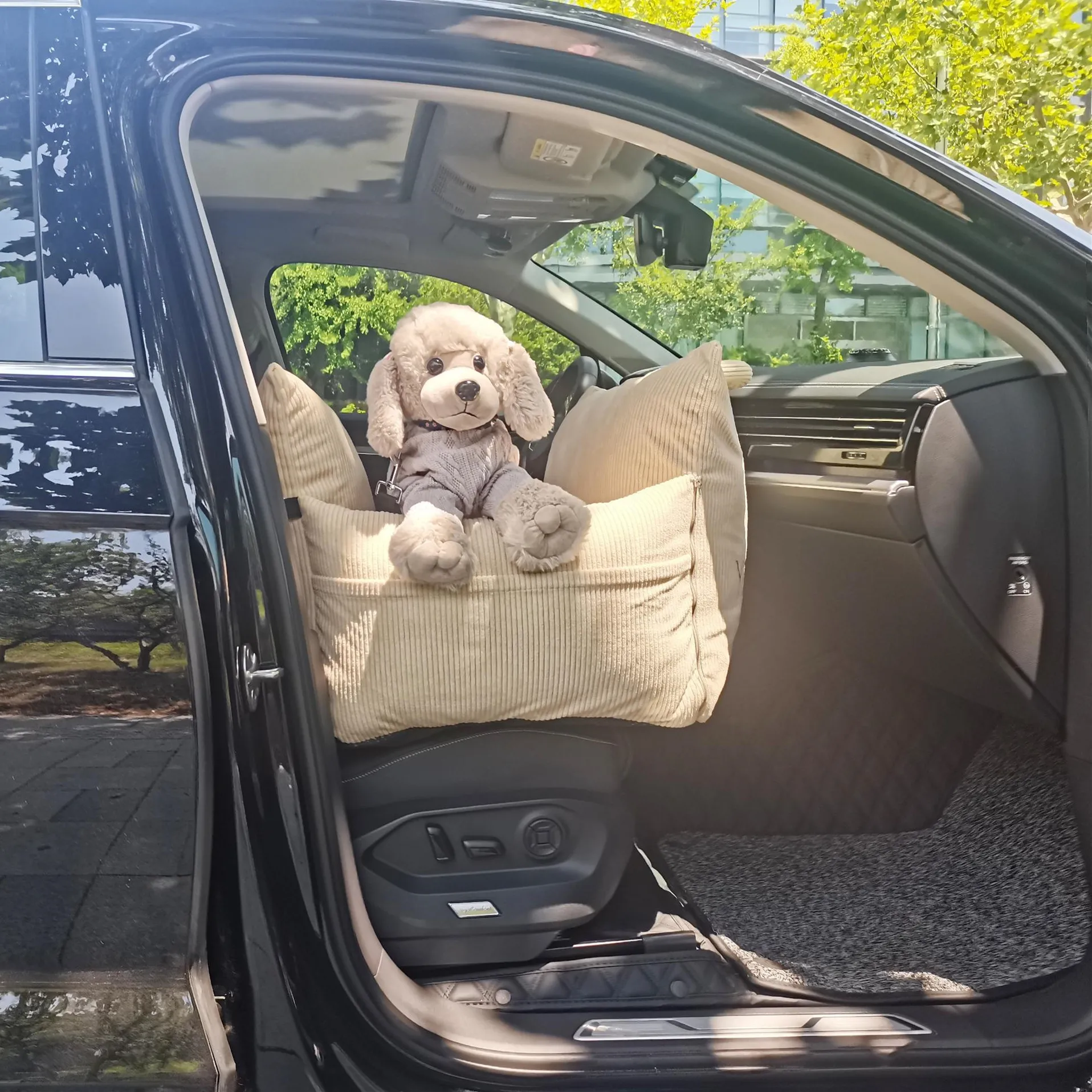 Multifunctional Dog Car Seat Luxury Dog Travel Bag Dog Booster Pet