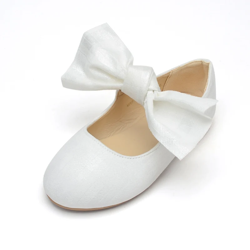 Amazon.com: Tuxgear Zapatos de vestir con cordones blancos para niños -  Boda - Primera Comunión : Ropa, Zapatos y Joyería