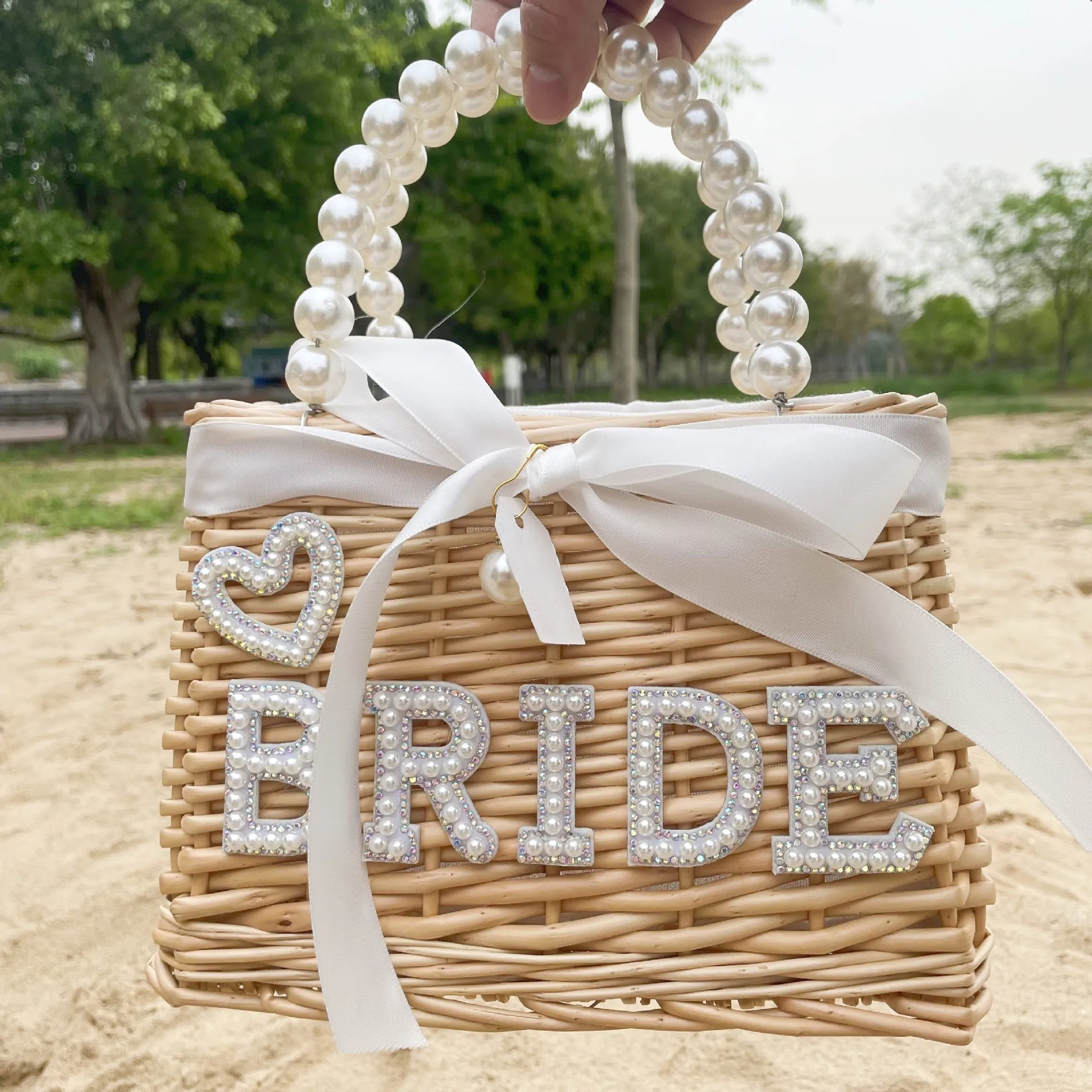 Bride Straw Bag with Bridal Accents Bride/mrs Straw Bag Perfect for the New Bride on Her  main image 2
