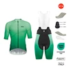 Conjunto de camiseta verde