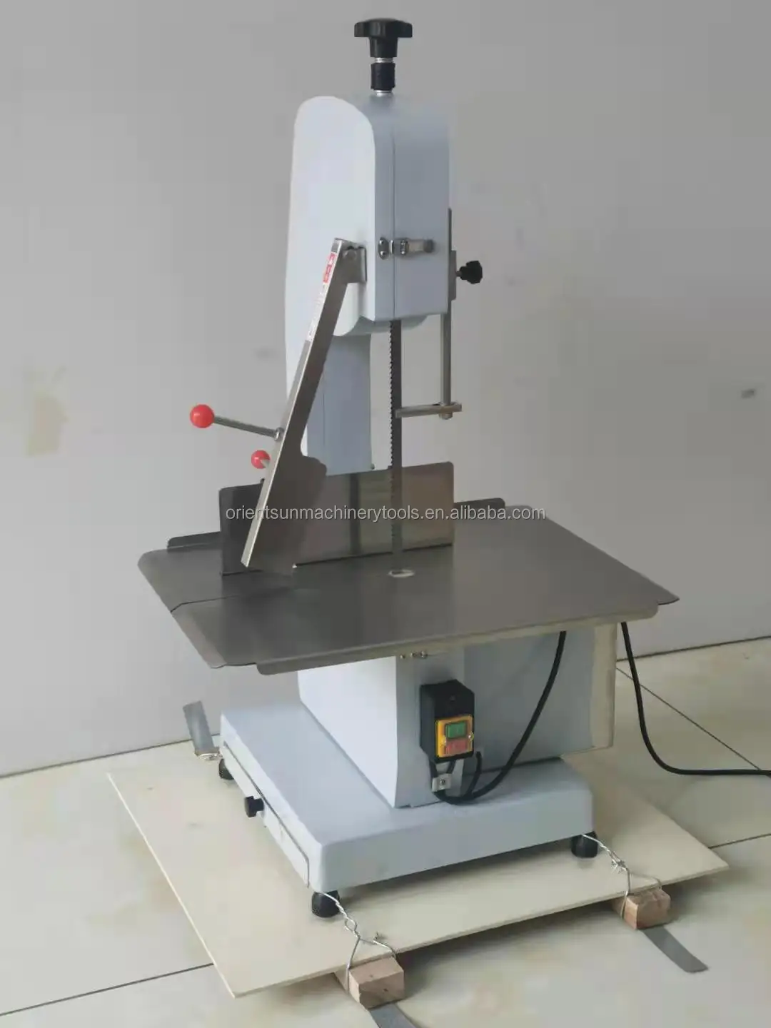 Manual Butcher Meat And Bone Saw With Stainless Steel Serrated Blade