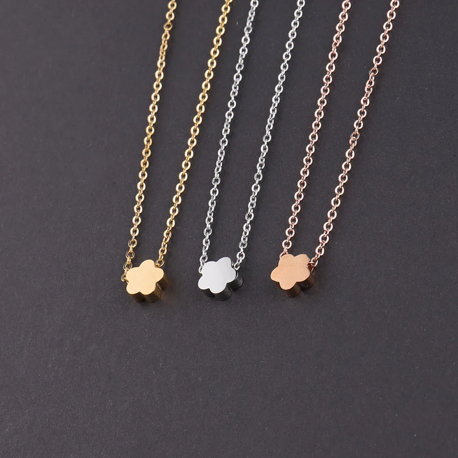 Flower Pendant Necklace