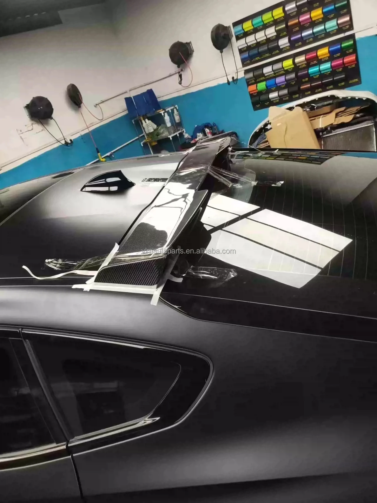 BMW X6 M50i G06 PRE-LCI CARBON FIBER REAR SPOILER main image 1