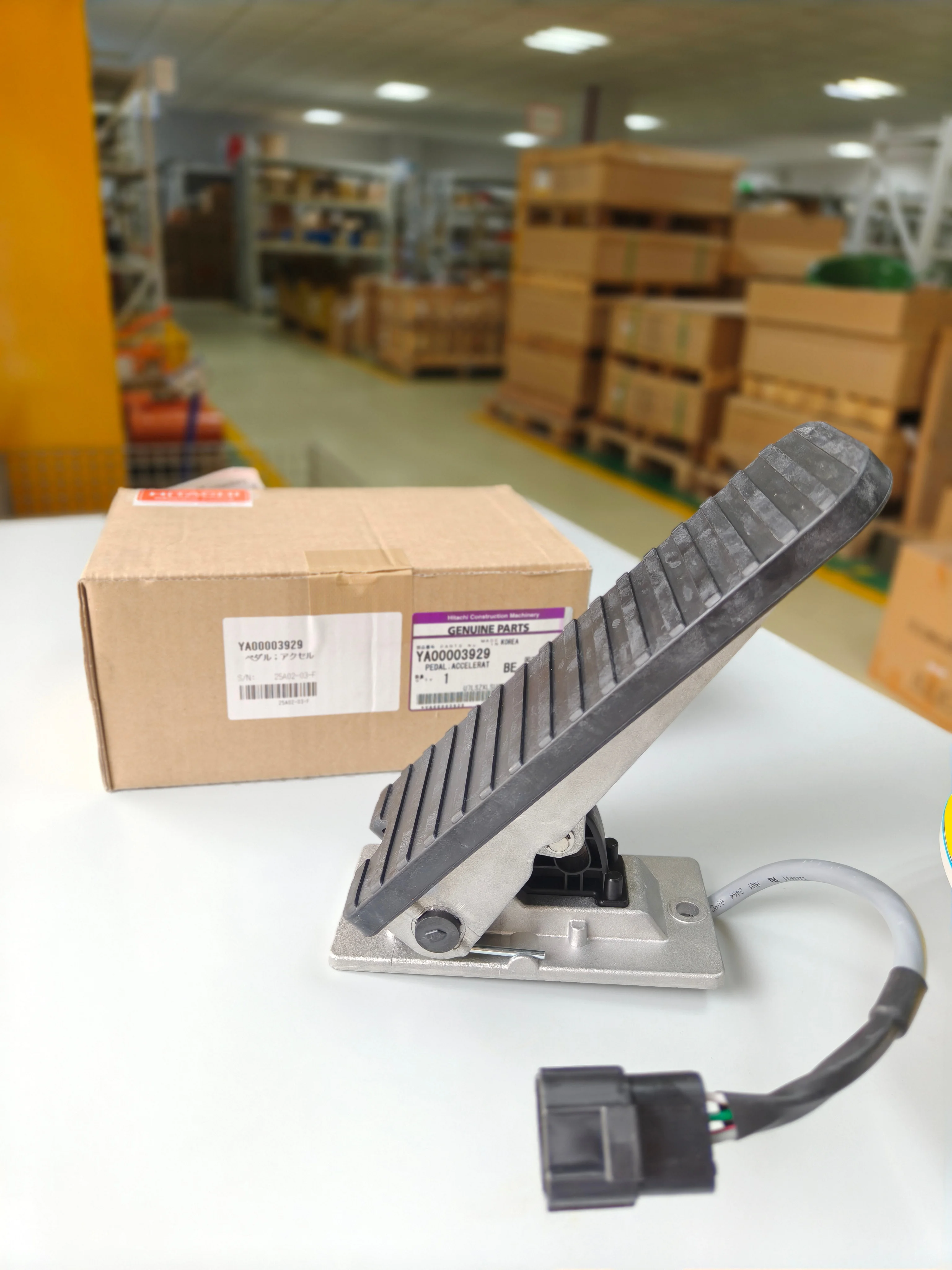 Hitachi Pedal Accelerator YA00003929 for ZW Series Loaders - New
