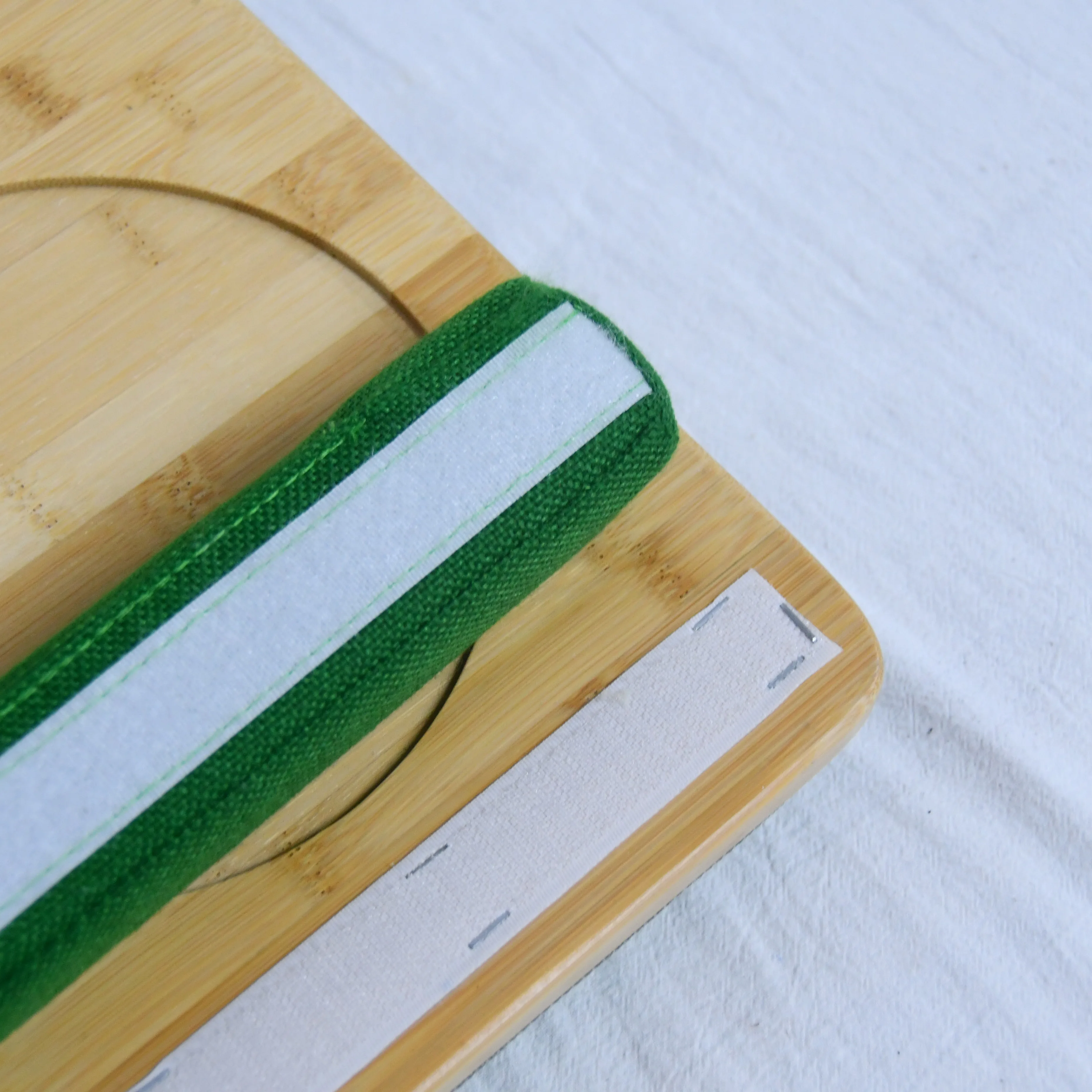 Многофункциональная кровать-поднос, Бамбуковая настольная доска для ноутбука с гнездом для планшета и ковриком для мыши