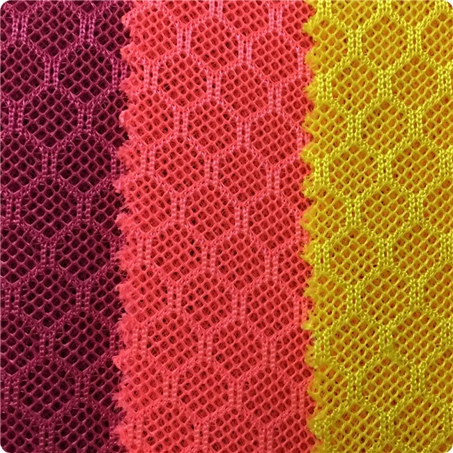 
Воздухопроницаемая подкладка из полиэстерной сетчатой ткани 