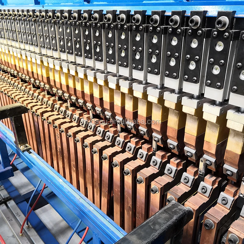 Low Price Automatic Poultry Cage Machine for Farm Provided Fully Automatic Wire Mesh Welding Machine with 2 - 4 Mm