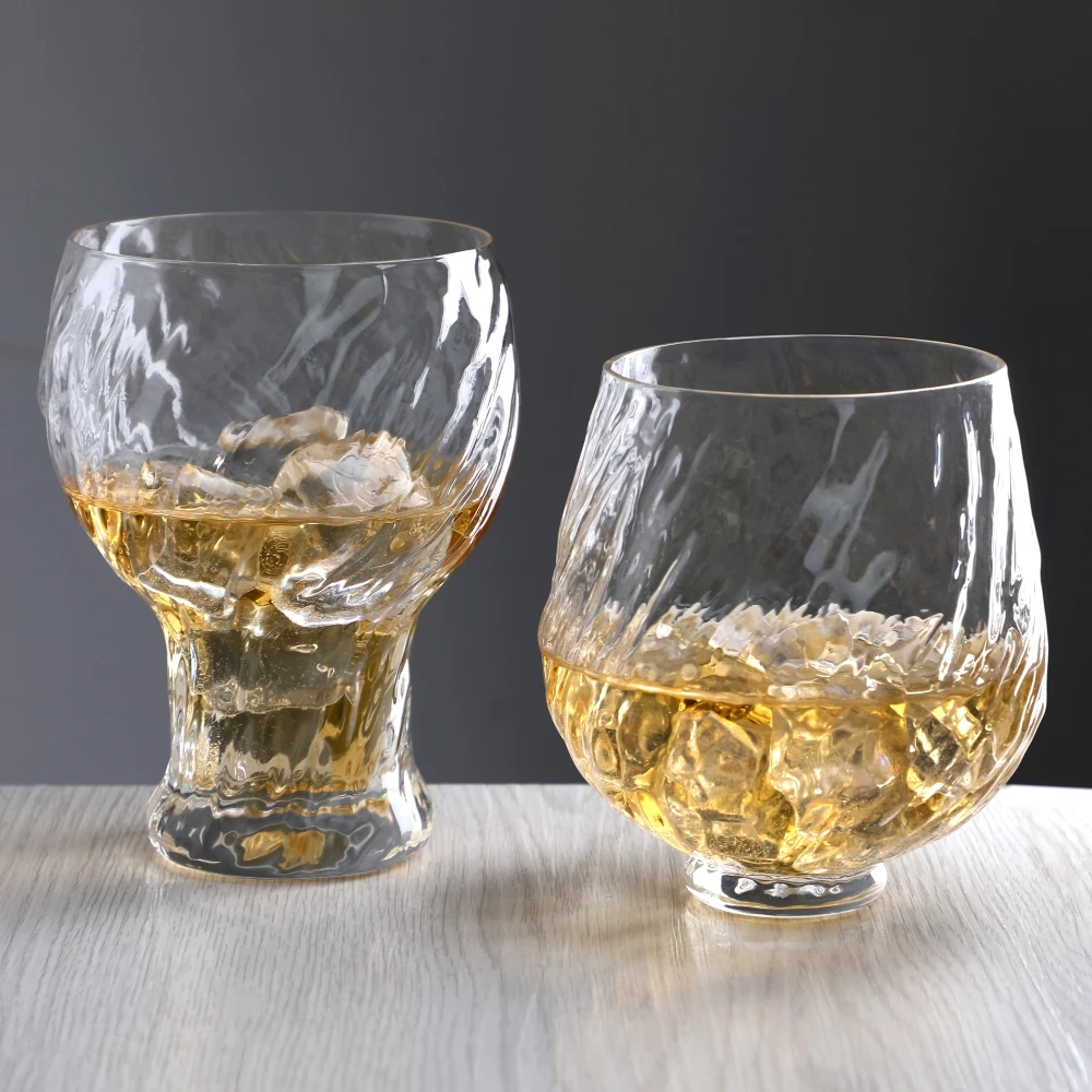 Wholesale Custom 500ml Modern Japanese Style Hammered Ribbed Swirl Stemless IPA Sensory Drinking Craft Beer Tulip Glass Tumbler