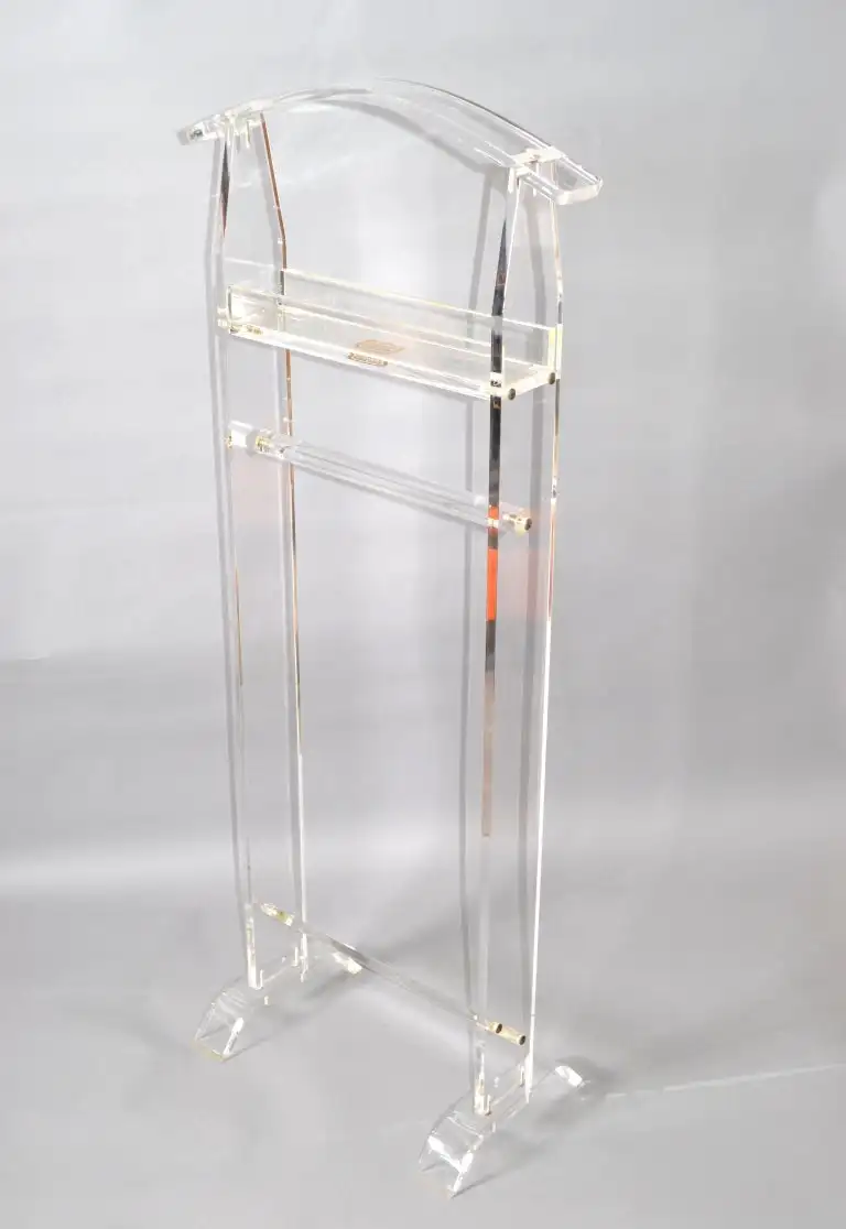 Chinese Factory Direct Customized Clothes Rack Stand Acrylic Valet Coat Stand