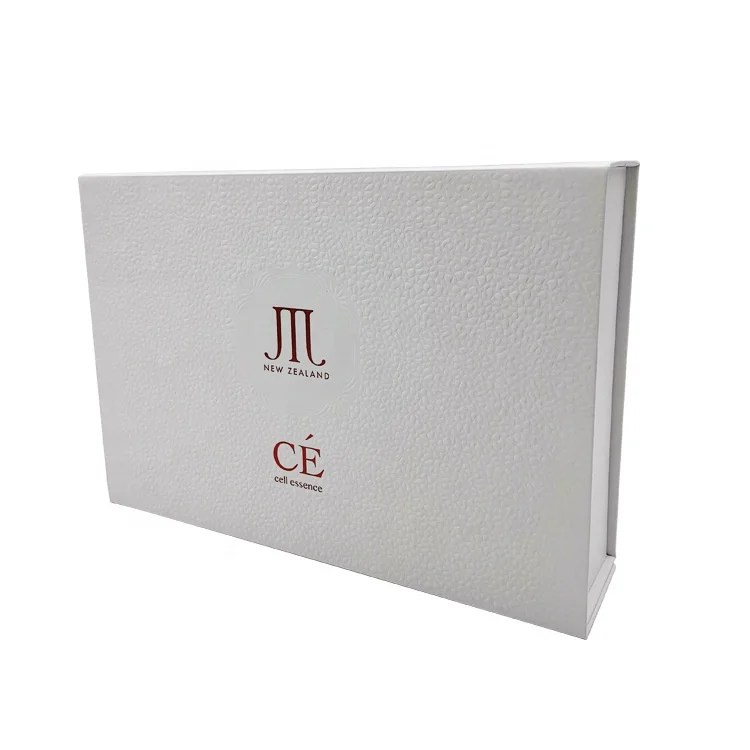 OEM Luxury White Special Paper Laminated Foil Stamped Magnetic Closure Box