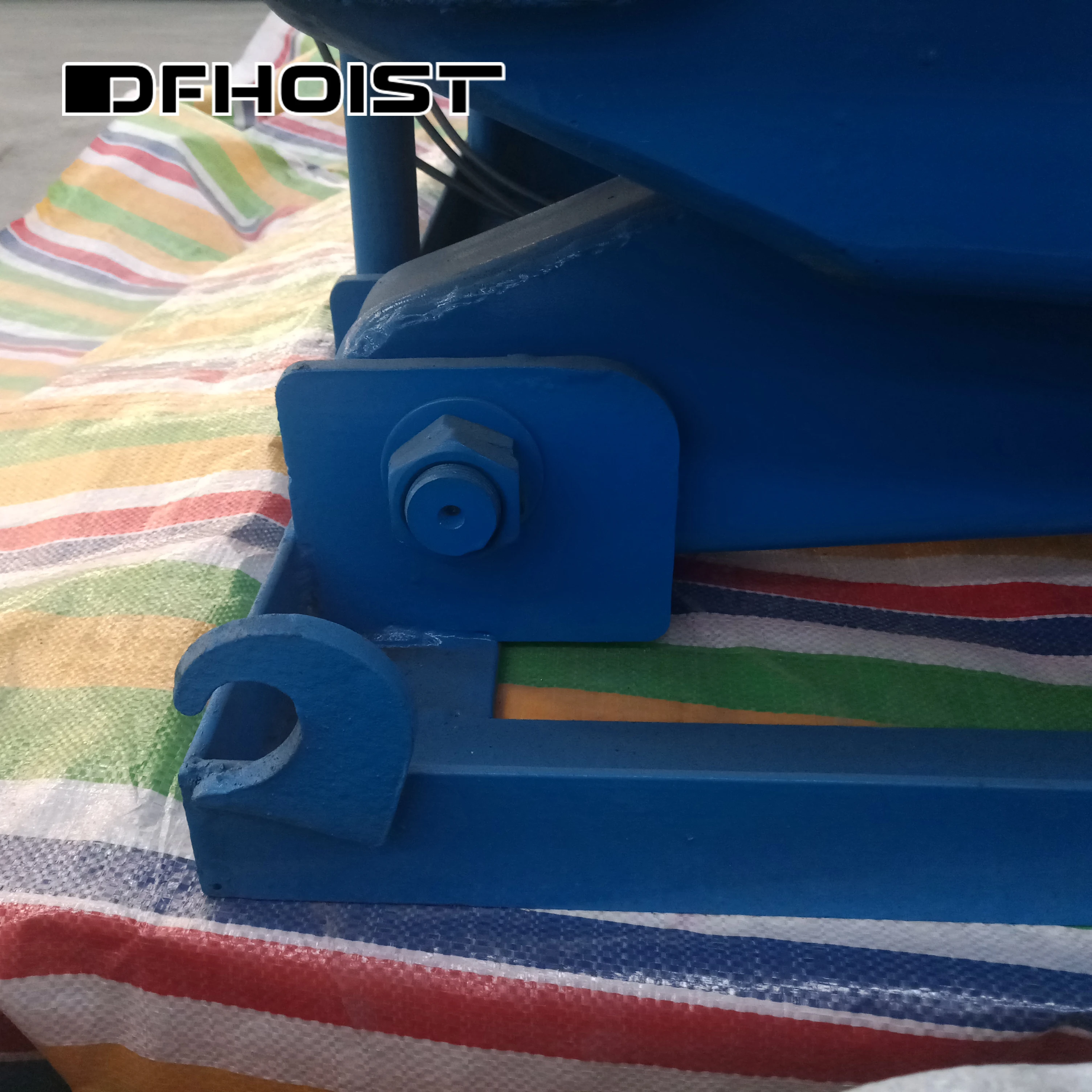 DFLIFT Low Table with Light Weight Stationary Scissor Lift  Table for Assembly Line Job