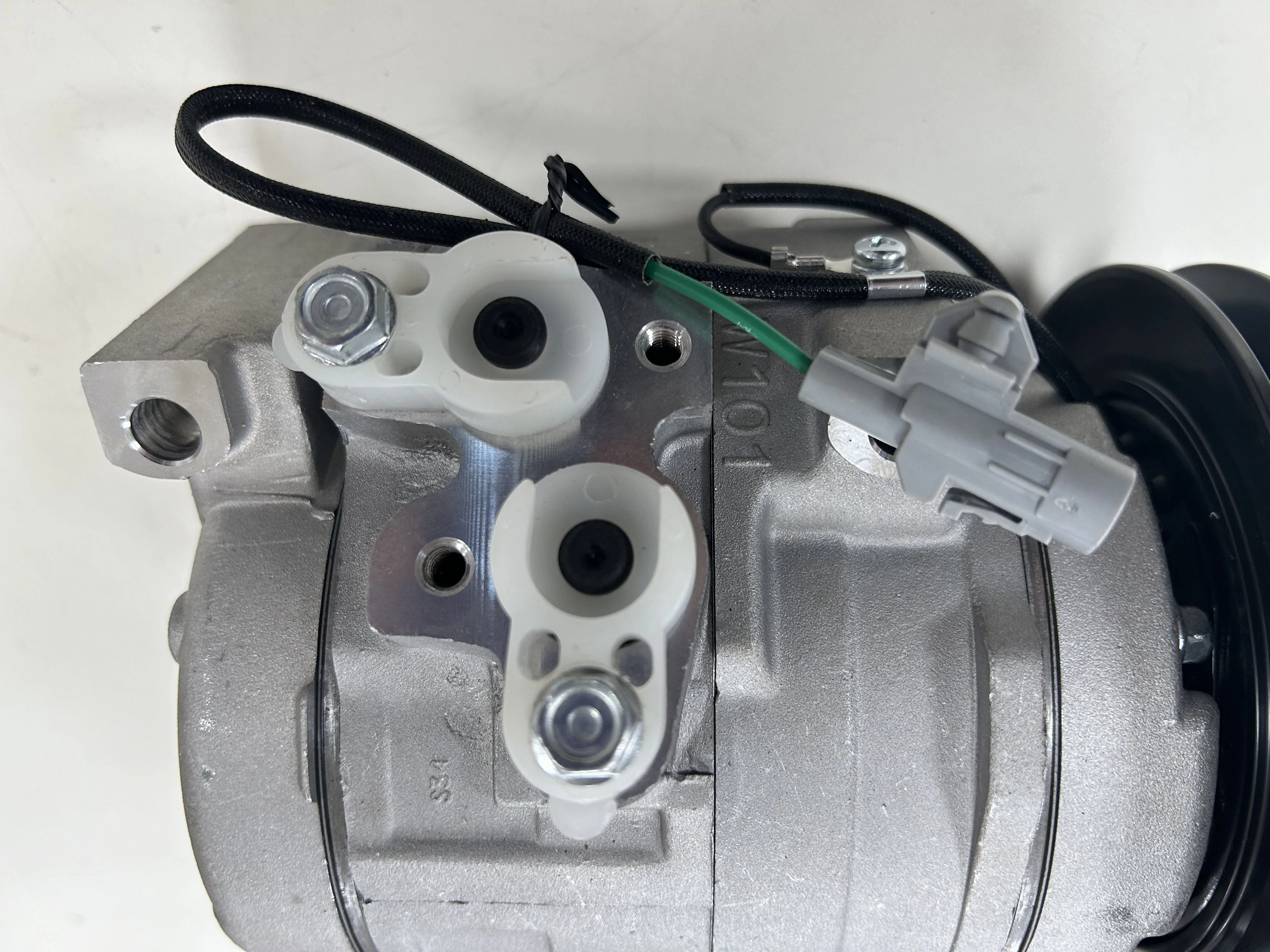 10S15C 24V Auto Air Ac Conditioning Compressor 10S15C 4472608760 4472800891 4471603070 details