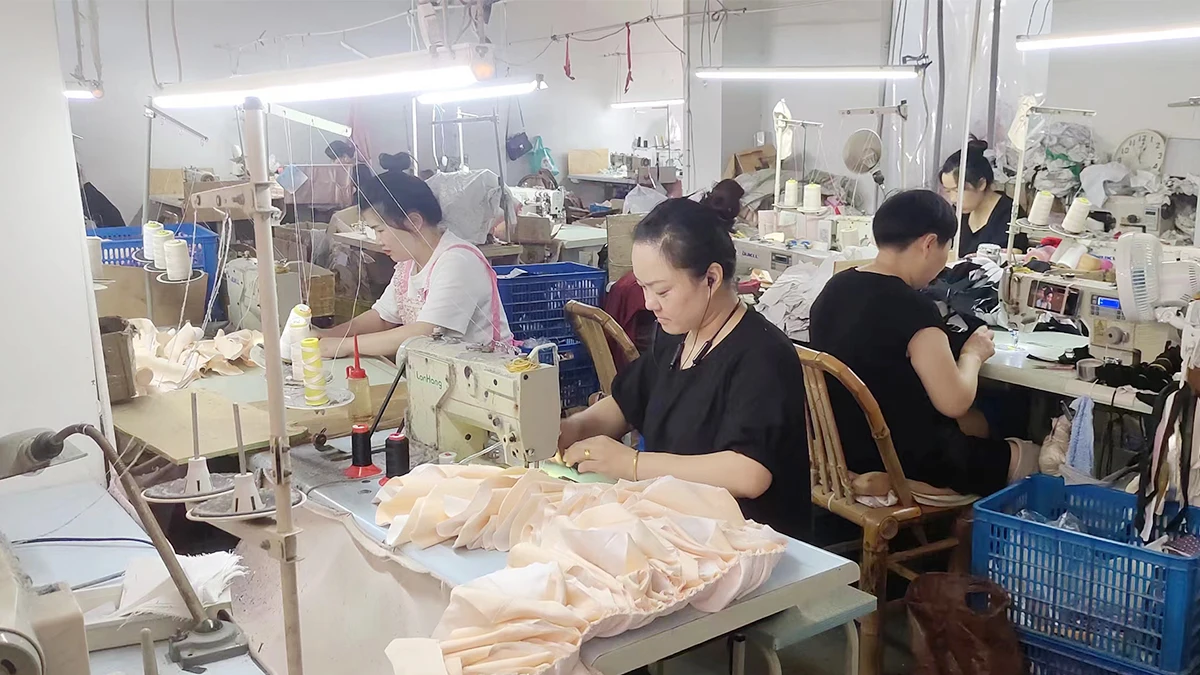 Xiamen Kuangqi Trading Co., Ltd. 1