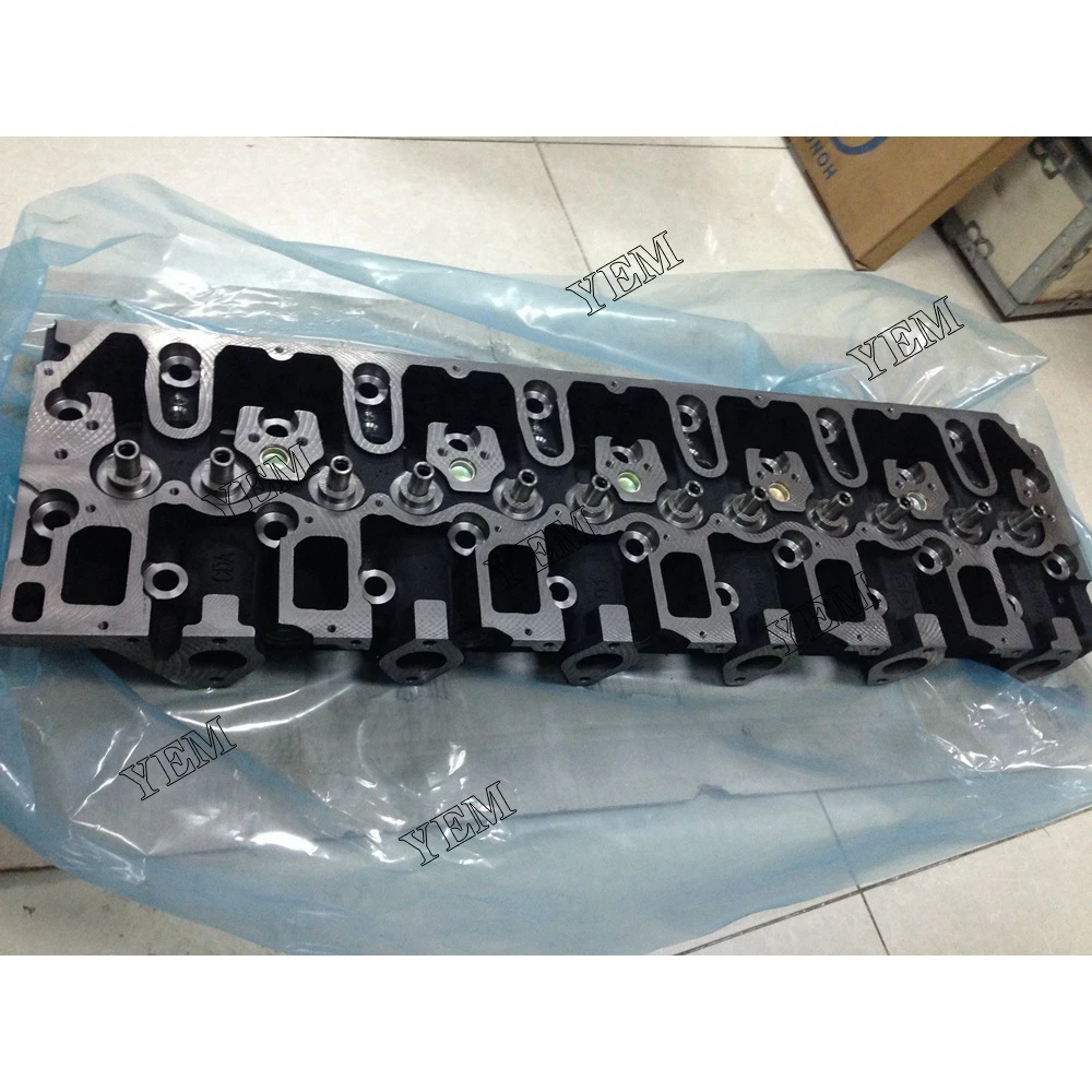D7D Cylinder Head for Volvo Cylinder Head Diesel Engine Spare Parts