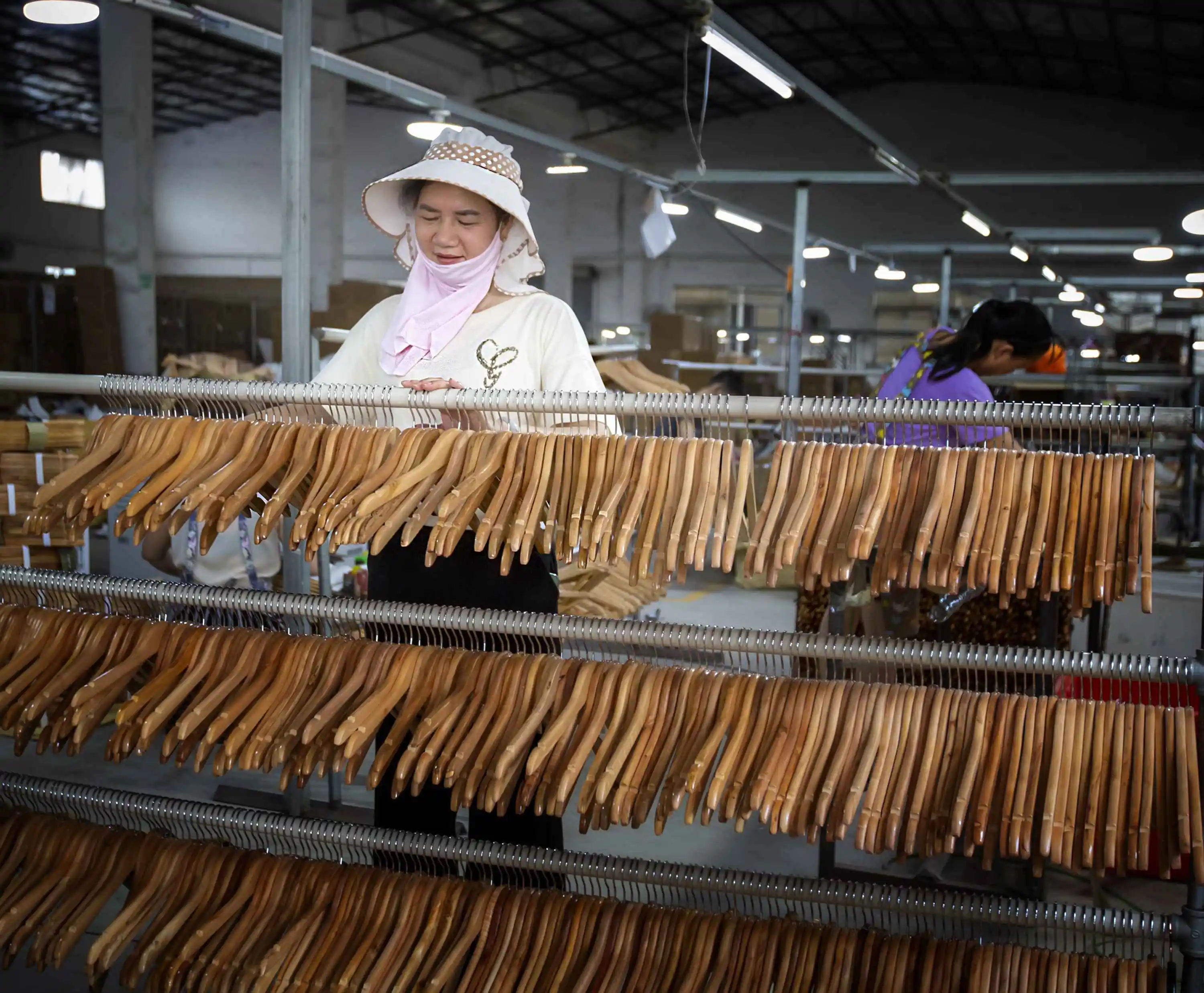 2023 Best Selling Factory Wholesale Price Coat Wooden Hanger Customized