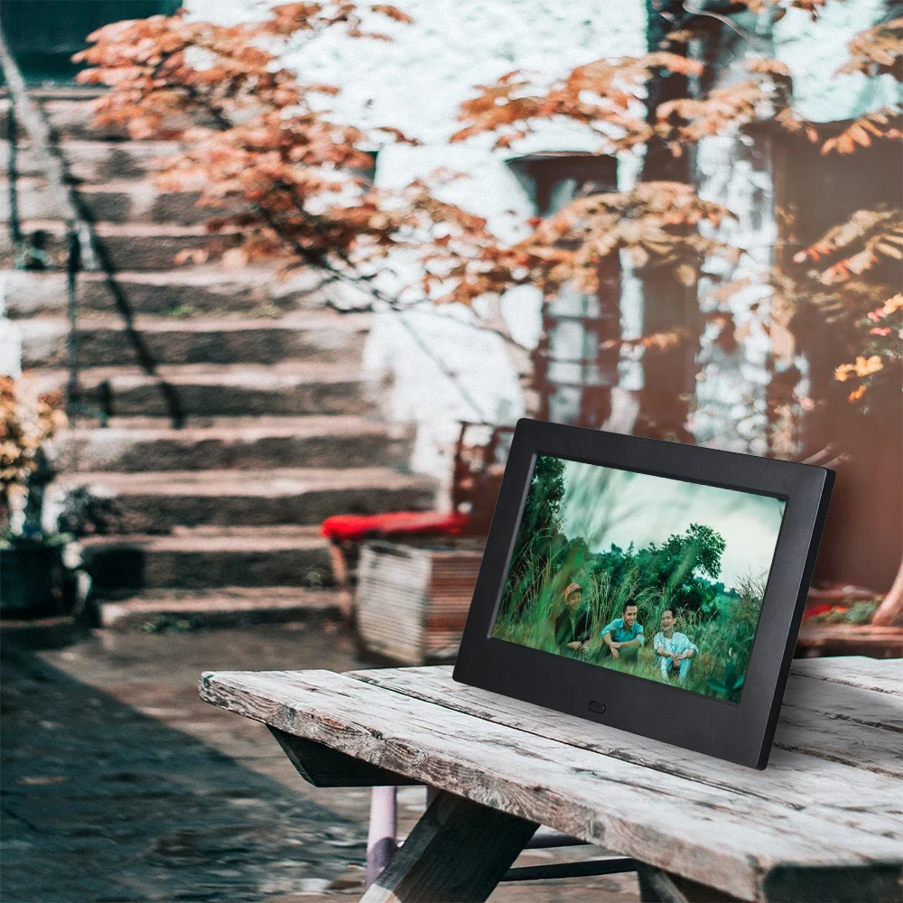 2024 DPF7001 private mould 7 inch hd digital photo picture frame with