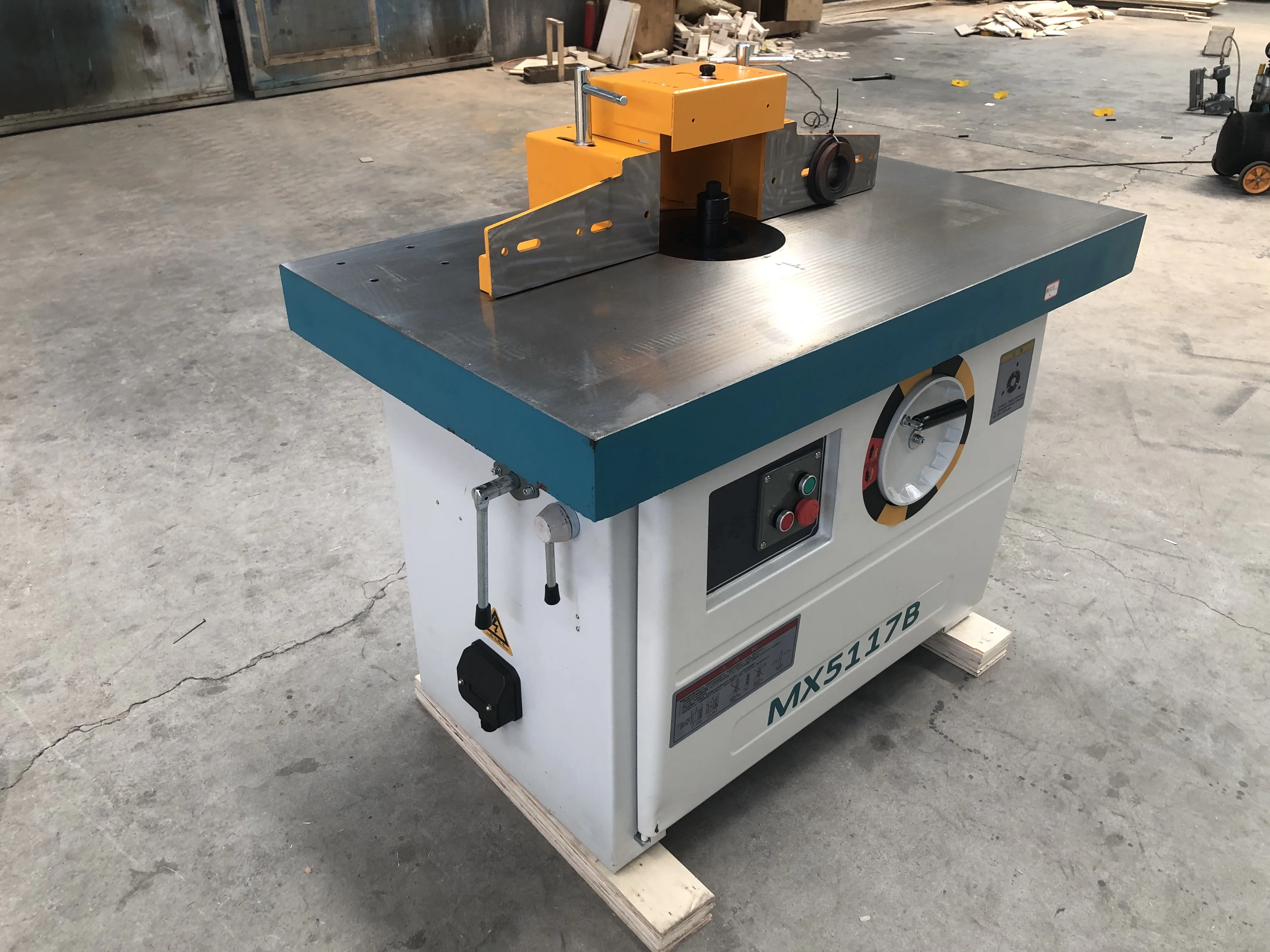 MX5117 Wood Spindle Moulder - Efficient Single Spindle Milling