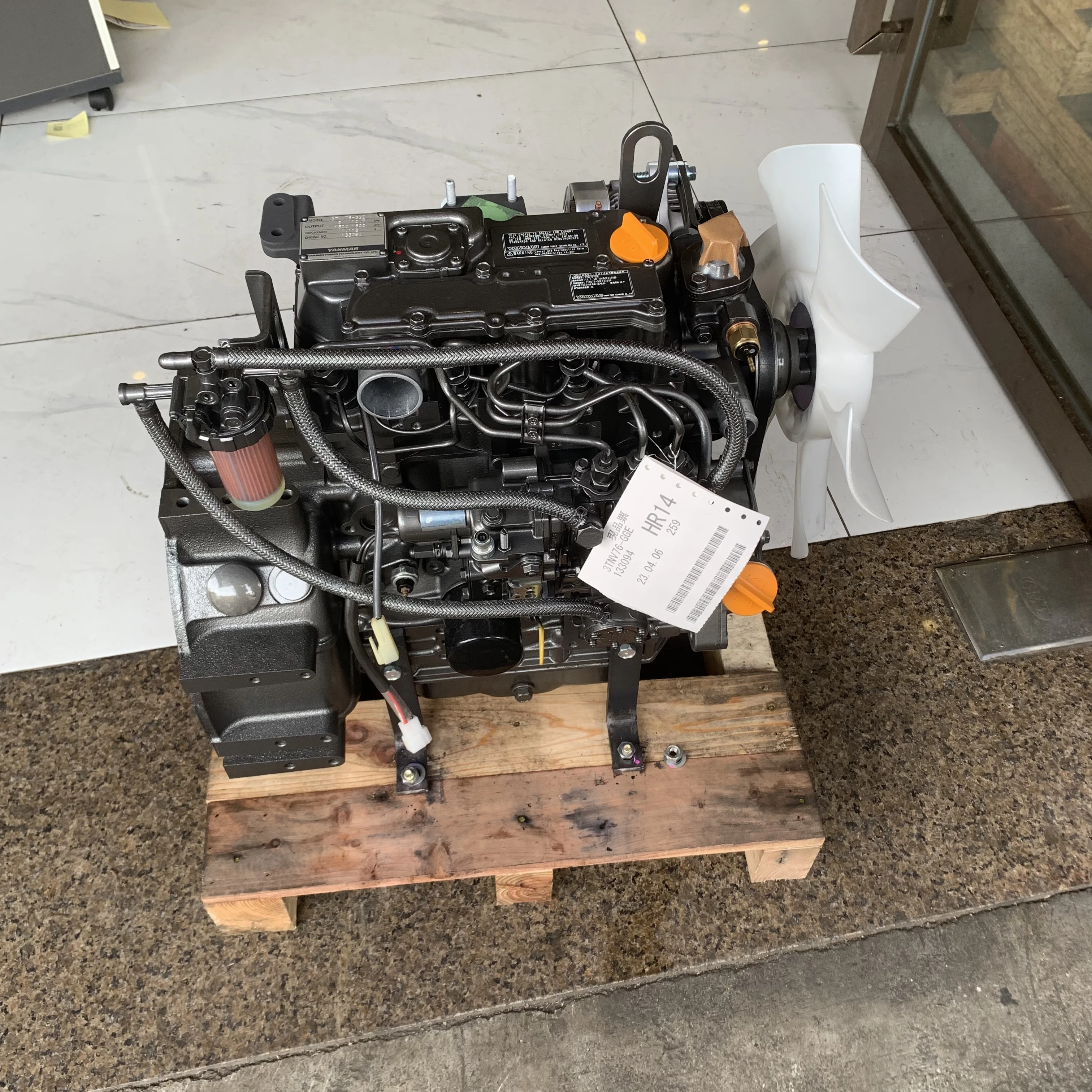 エンジンアセンブリ3TNV76エンジン3TNV76-GGEディーゼルエンジン低速3