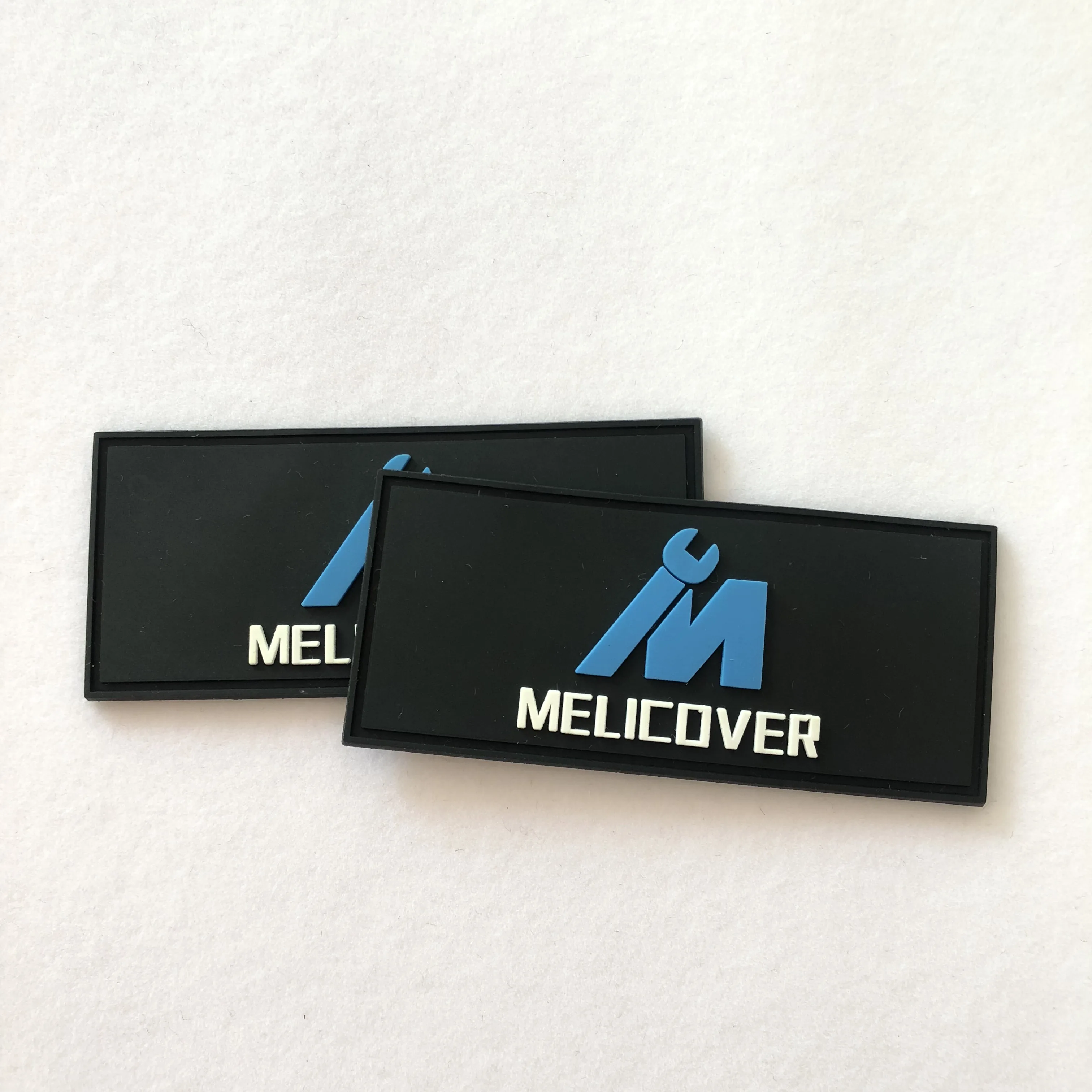 Резиновые накладки для одежды с логотипом резиновые рельефные 3d Мягкие силиконовые ПВХ этикетки