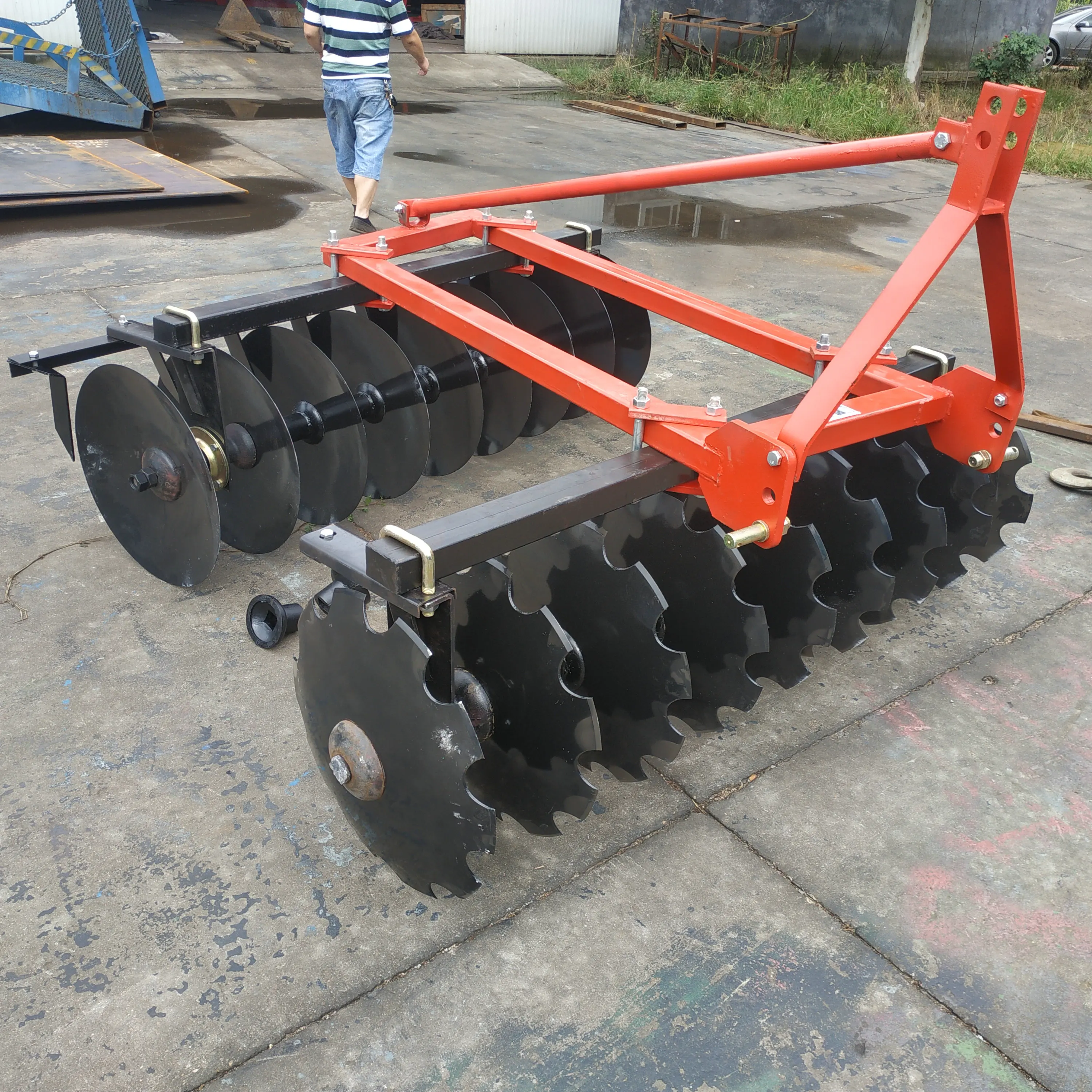 Medium Type Disc Harrow Tractor Implements Full Suspension