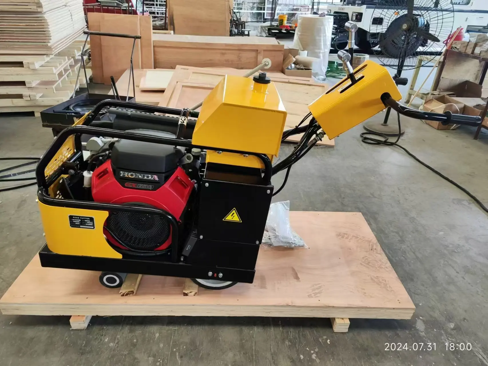 High Quality Concrete Soft Cutting Machine Early Entry Saw for Sale supplier