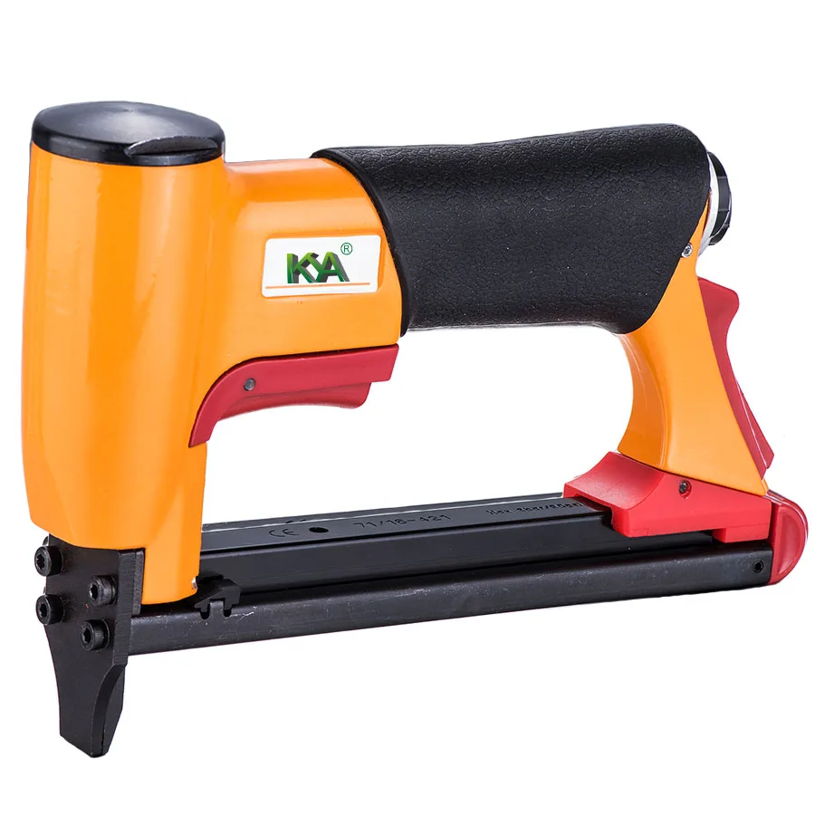 Grapadora para fijar alambres - Vallas metálicas, cercados, vallados, malla  electrosoldada, mallas metálicas, puertas de jardín, precios y calidad.  MasQueVallas