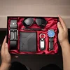 Set da 7 pezzi: portafoglio, cintura nera, orologio, portachiavi, penna, occhiali da sole - idea regalo