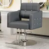 Gris oscuro