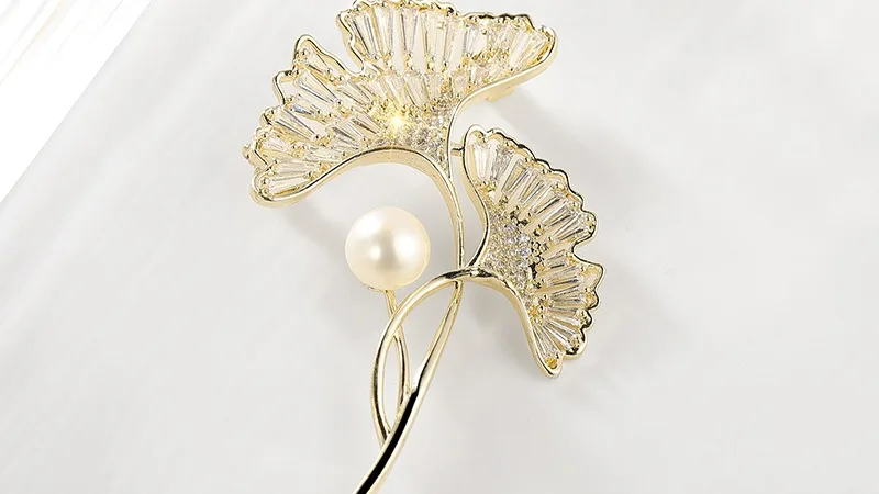 Qianzuyin High Quality Luxury Gold Plated Copper Jewelry